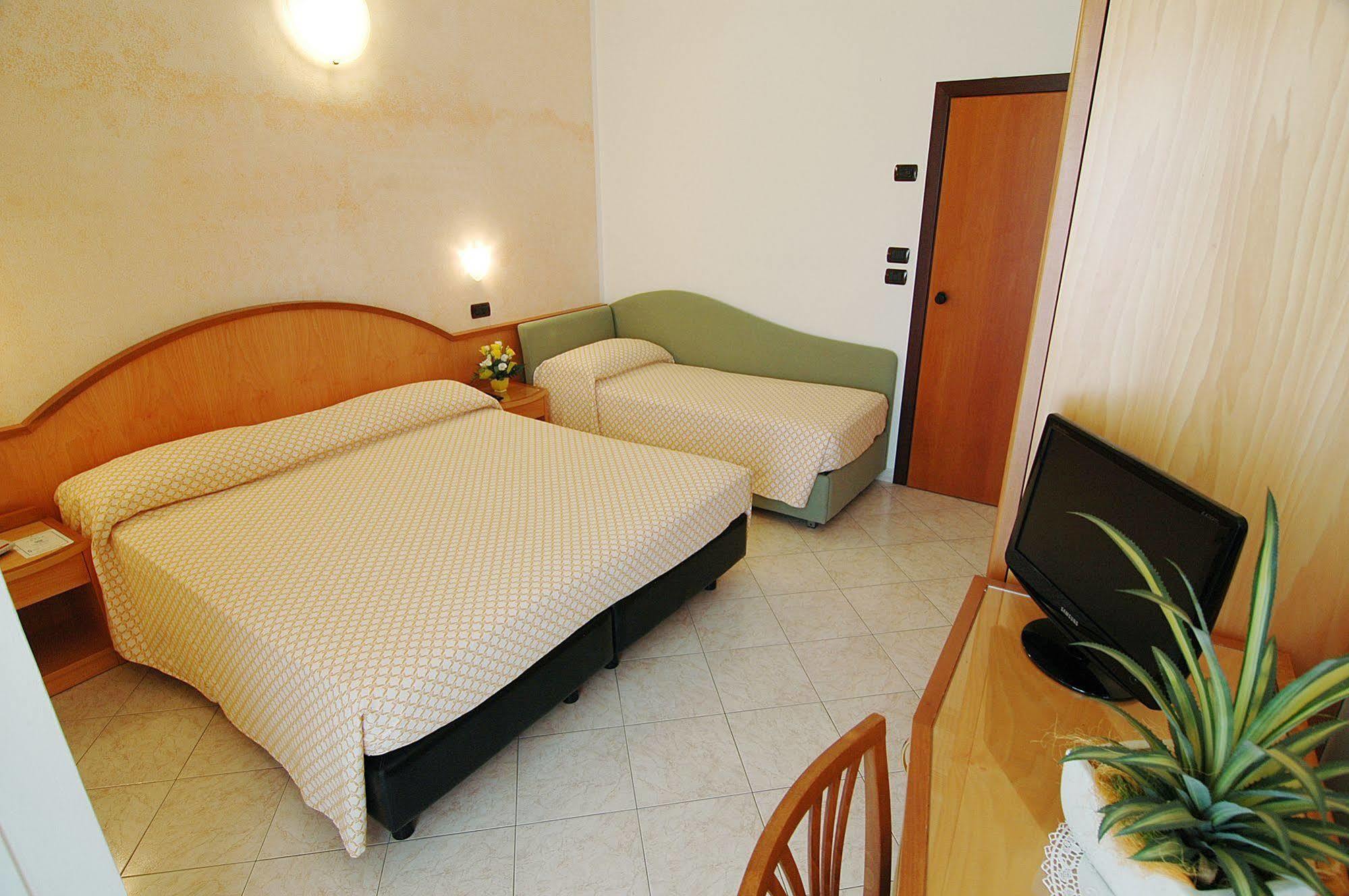 Hotel Adele Bellaria-Igea Marina Extérieur photo