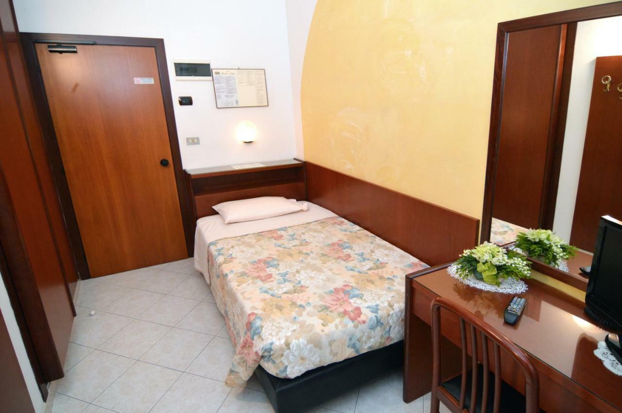 Hotel Adele Bellaria-Igea Marina Extérieur photo